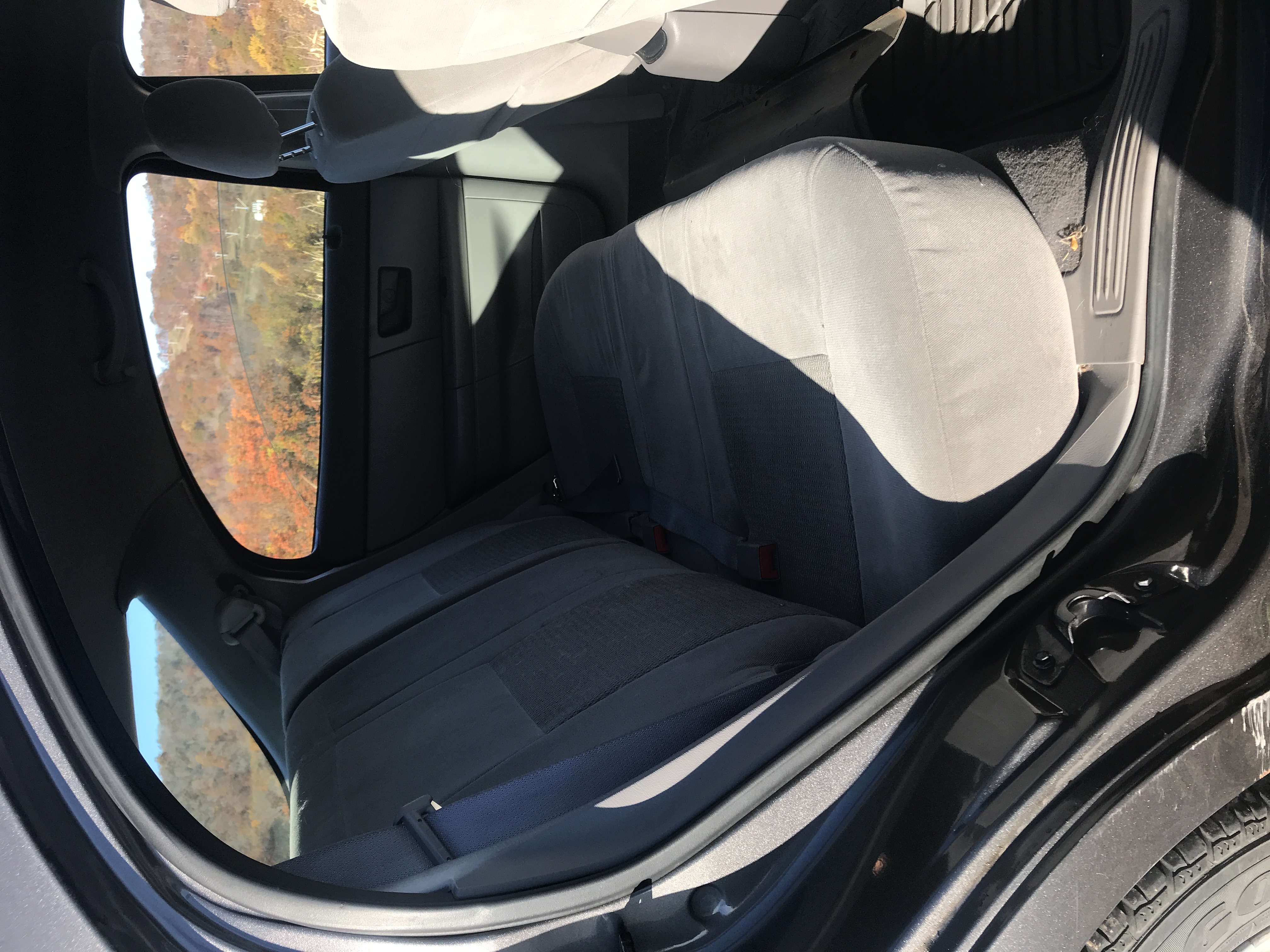 2005 Ford Taurus S Comfort Wagon — photo 128