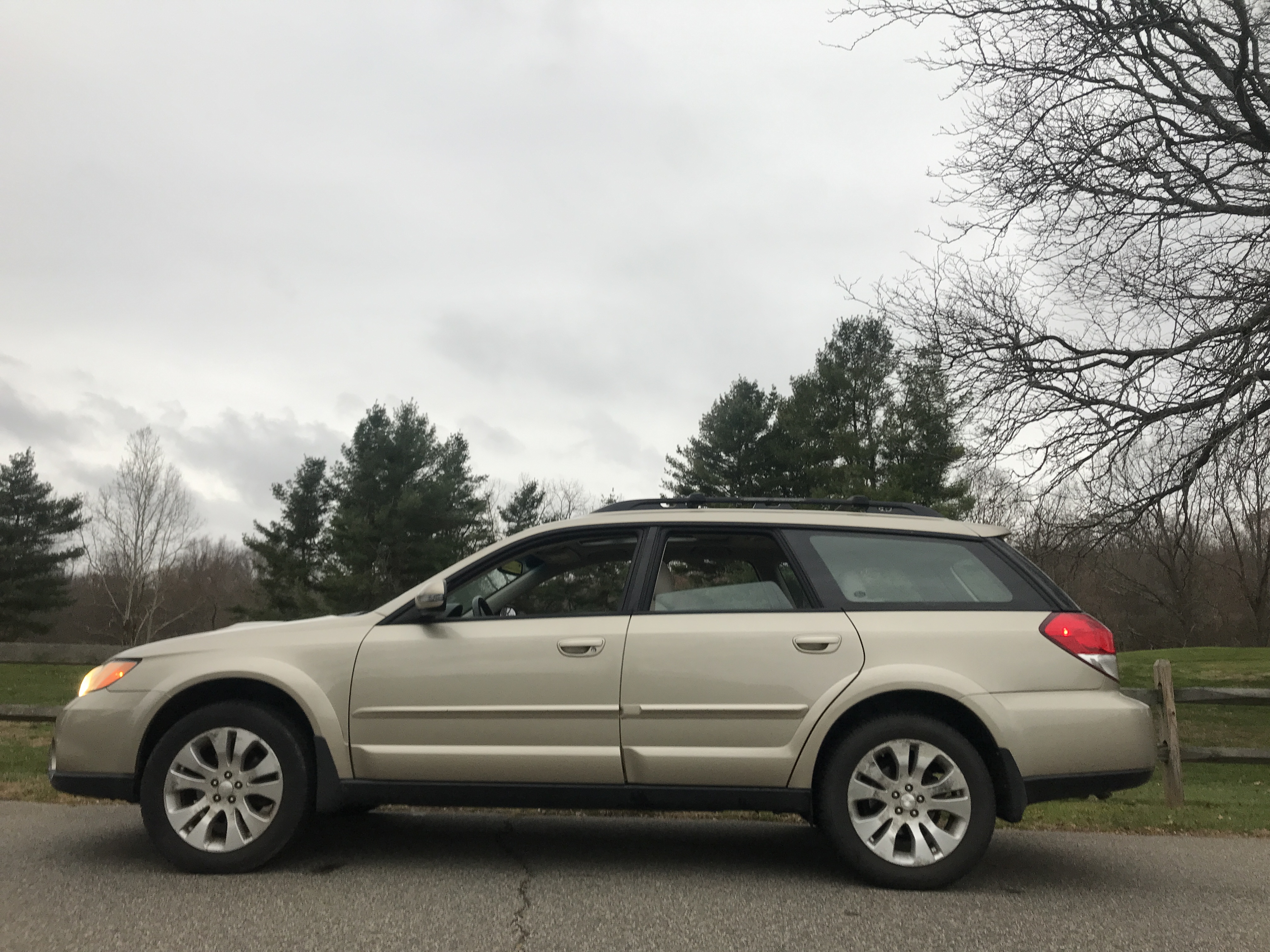 2008 Subaru Outback 2.5XT Limited, EJ255 turbo boxer, full-time symmetrical AWD, 5-speed manual One Owner 71K low mileage — photo 37