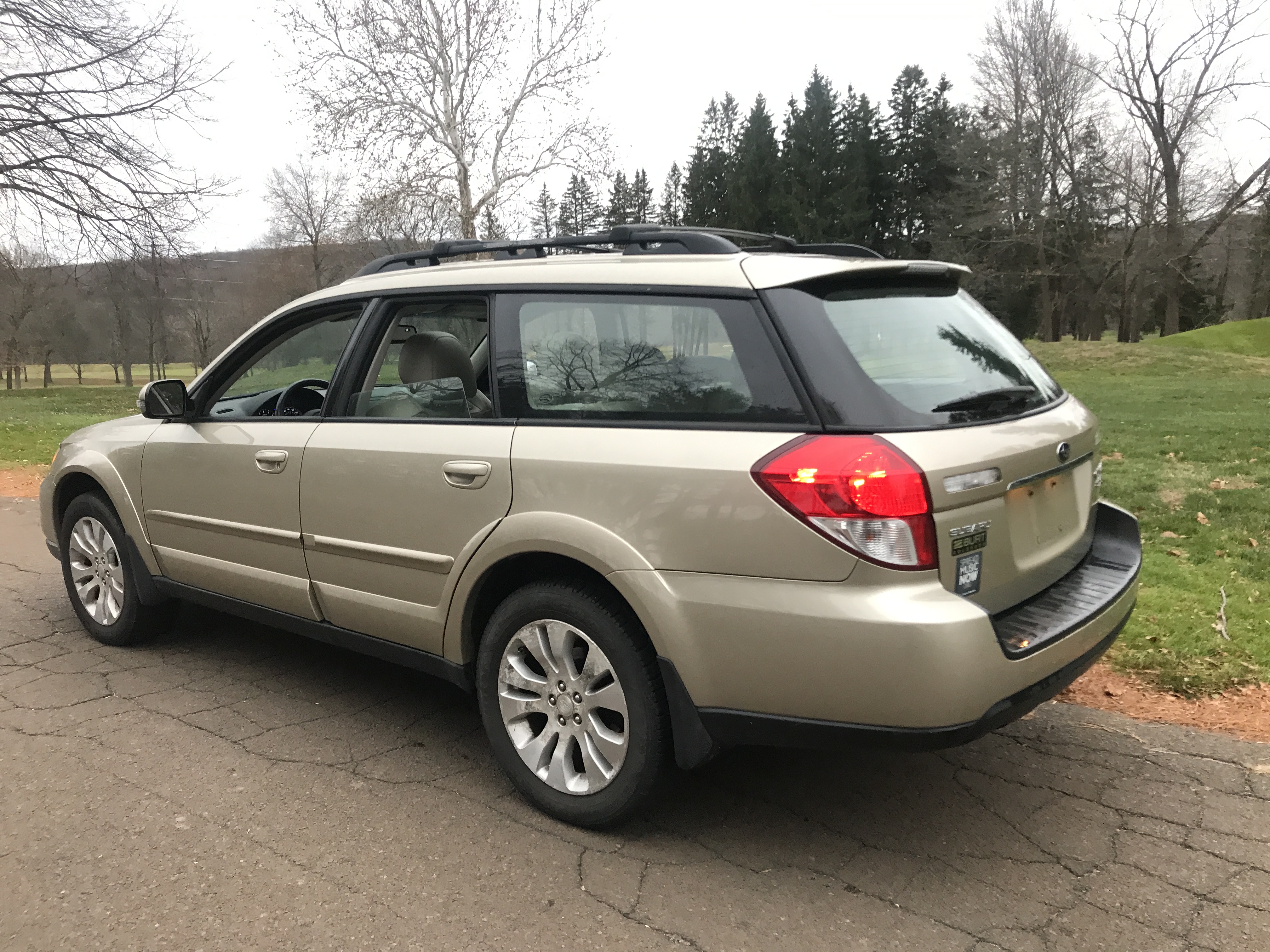 2008 Subaru Outback 2.5XT Limited, EJ255 turbo boxer, full-time symmetrical AWD, 5-speed manual One Owner 71K low mileage — photo 45