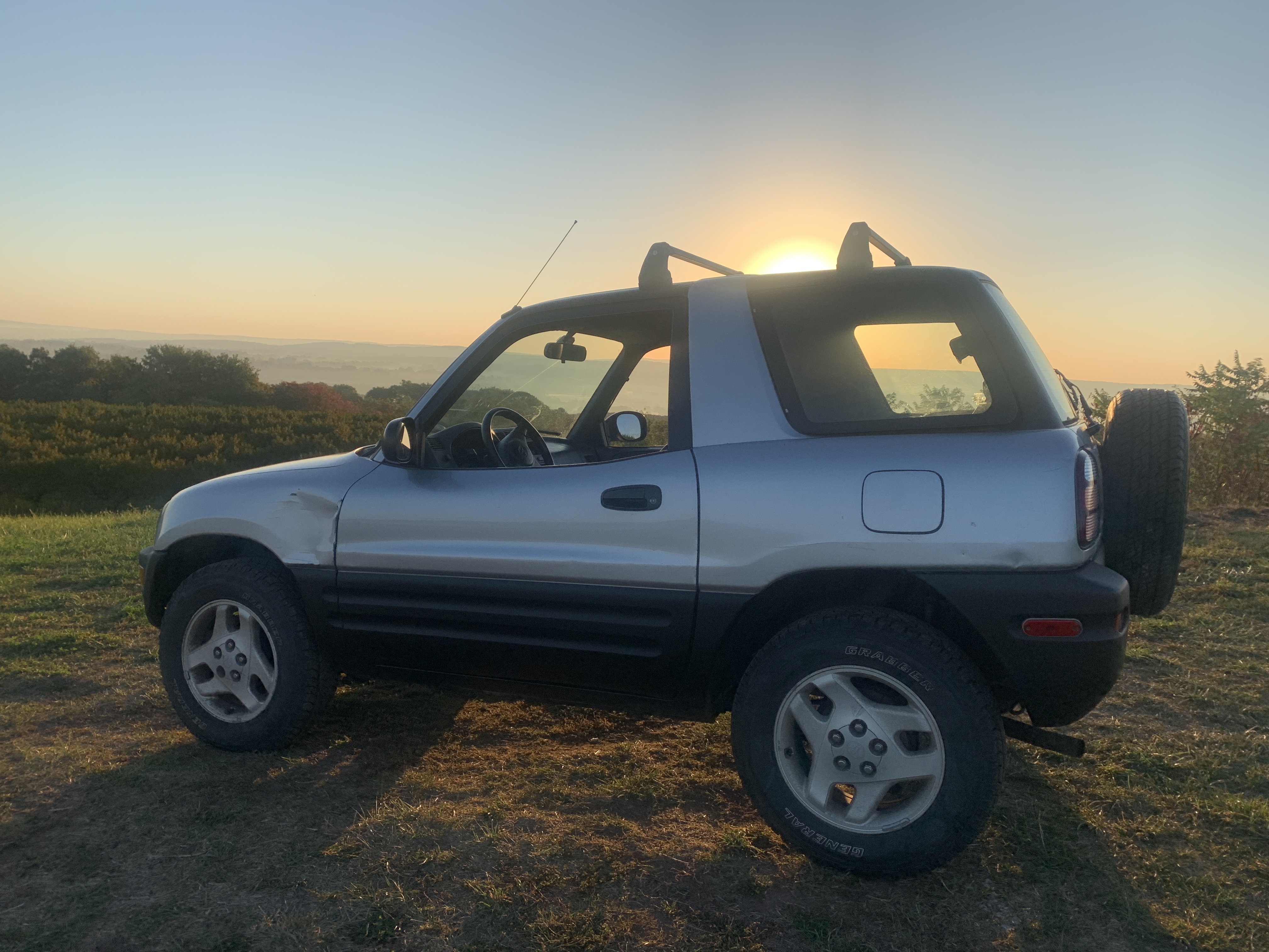 1998 Toyota RAV4 2 Door AWD — photo 32
