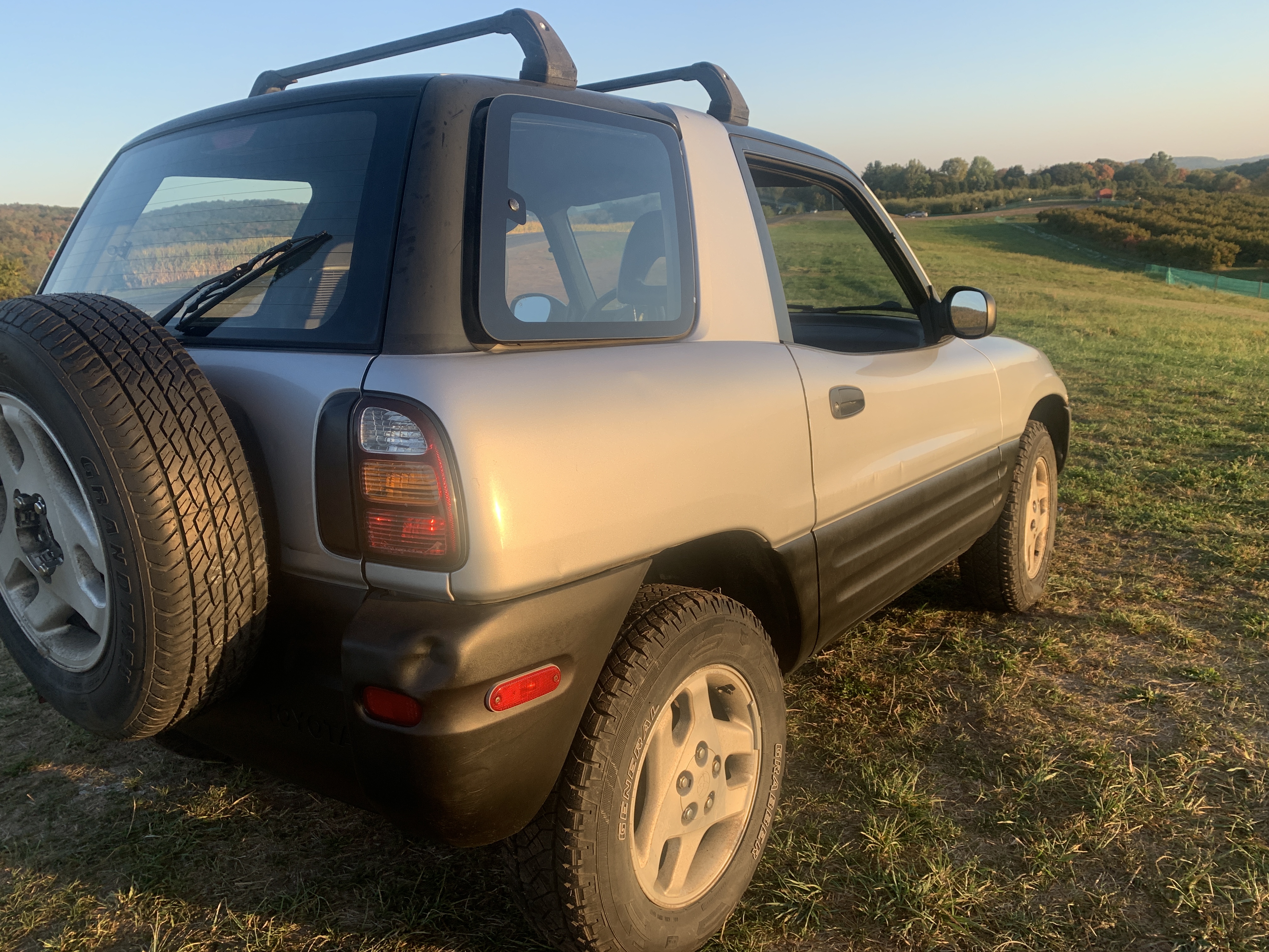 1998 Toyota RAV4 2 Door AWD — photo 39