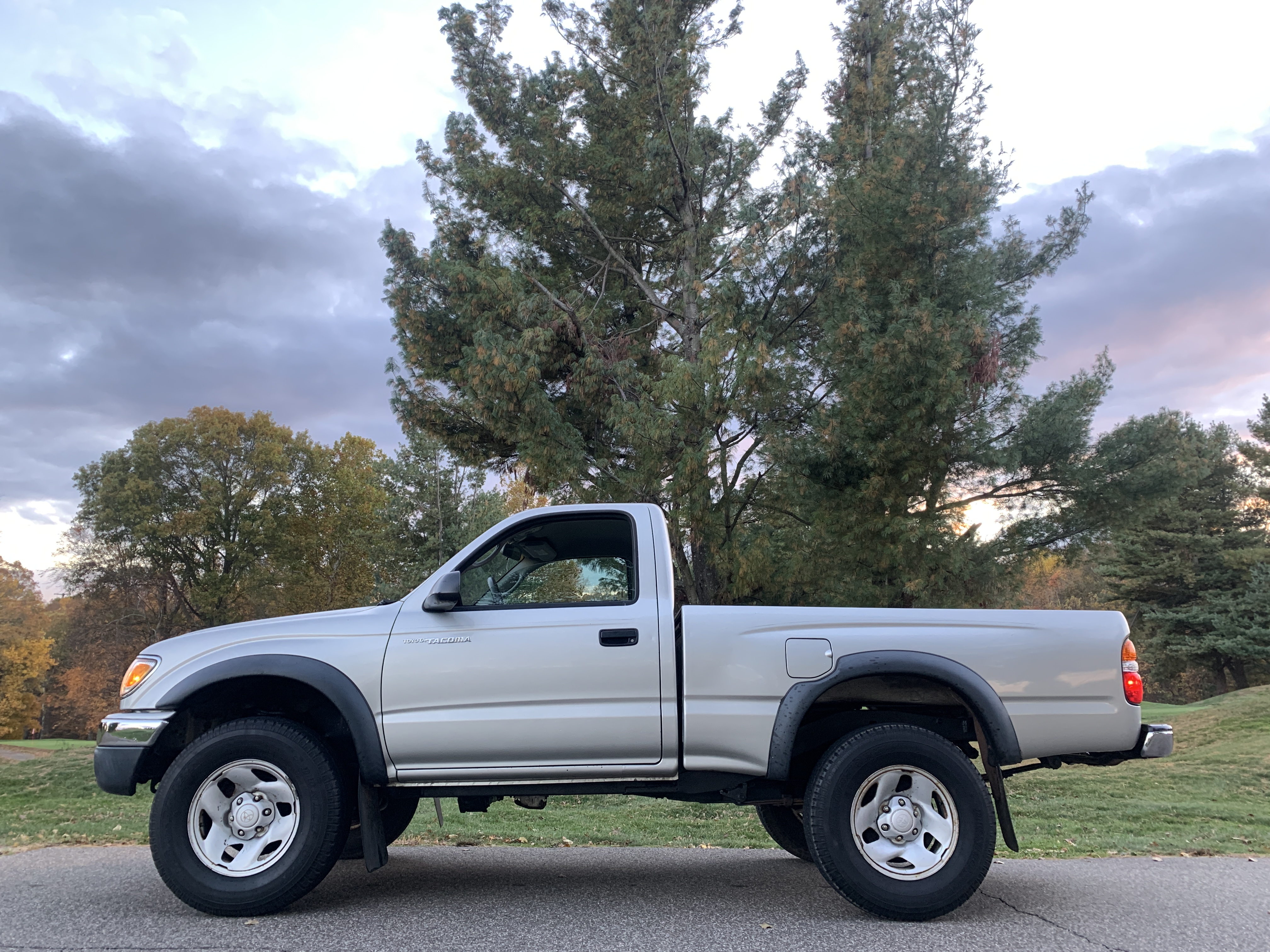 2004 Toyota Tacoma SR5 4x4 Pickup — photo 63