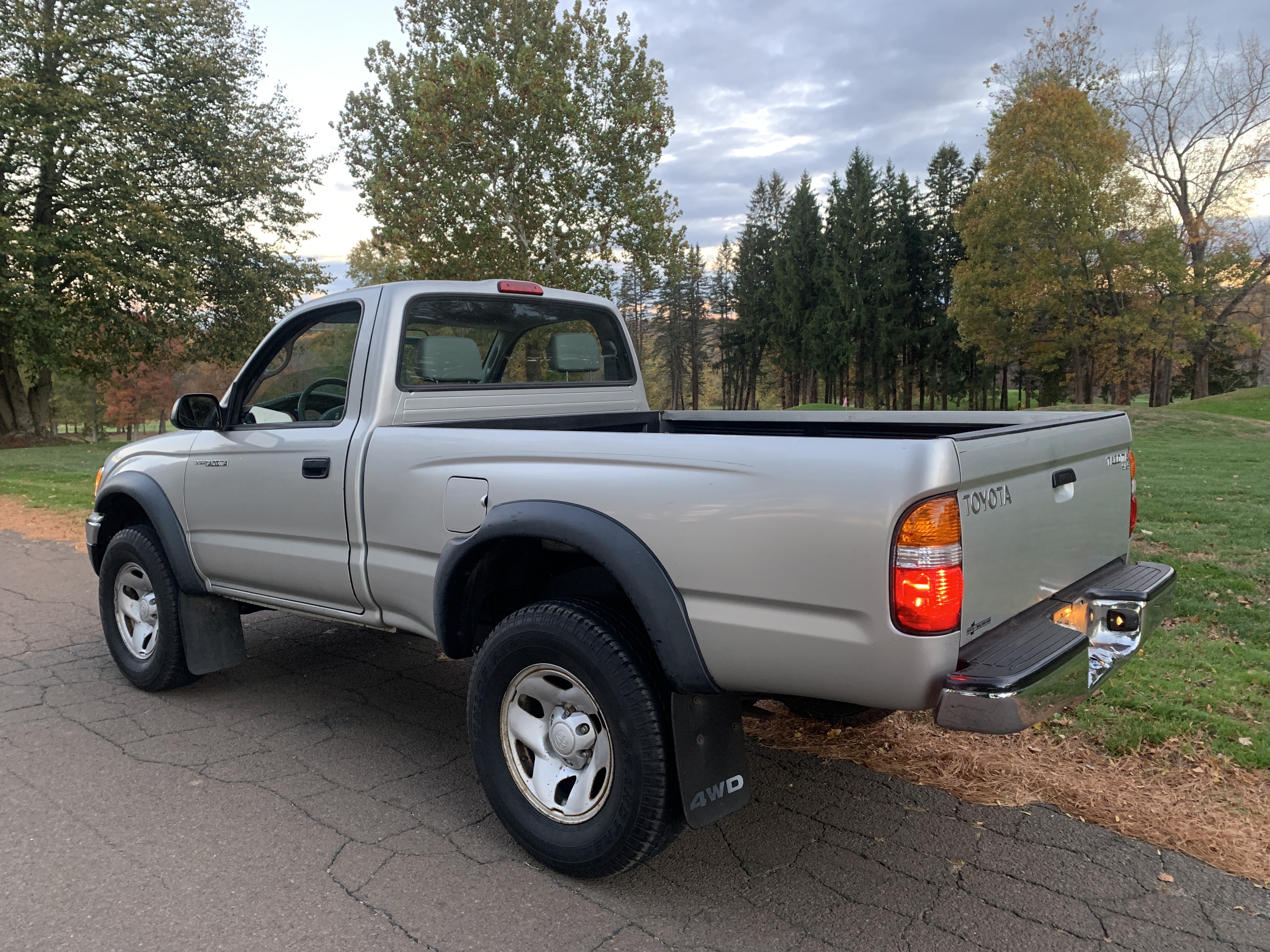 2004 Toyota Tacoma SR5 4x4 Pickup — photo 81